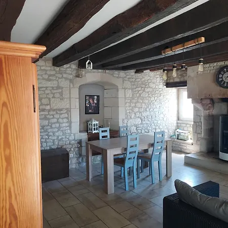 בית נופש Maison A 35 Minutes Du Futuroscope Sossais